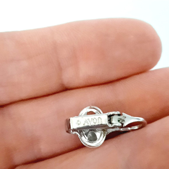 Vintage Avon 1970s Pale Fire Lucite Silver Tone Necklace & Earrings Demi-parure - Picture 6 of 7